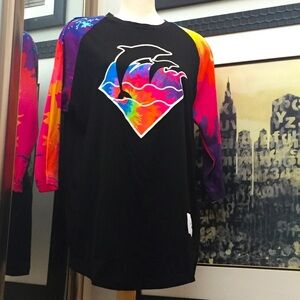 Vintage 80’s Pink Dolphin surfer long sleeve.